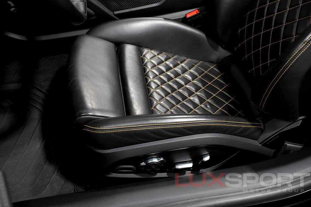 2017 Audi R8 quattro V10 Spyder AWD photo 20 of 24