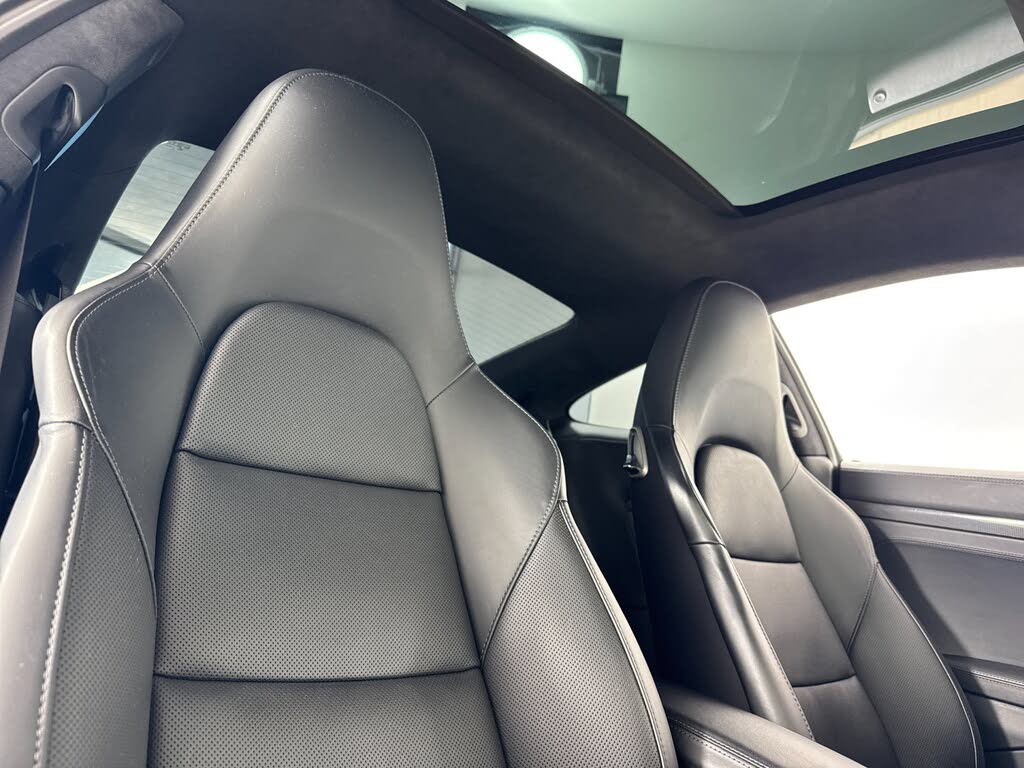 2019 Porsche 911 Turbo S Coupe AWD photo 16 of 24