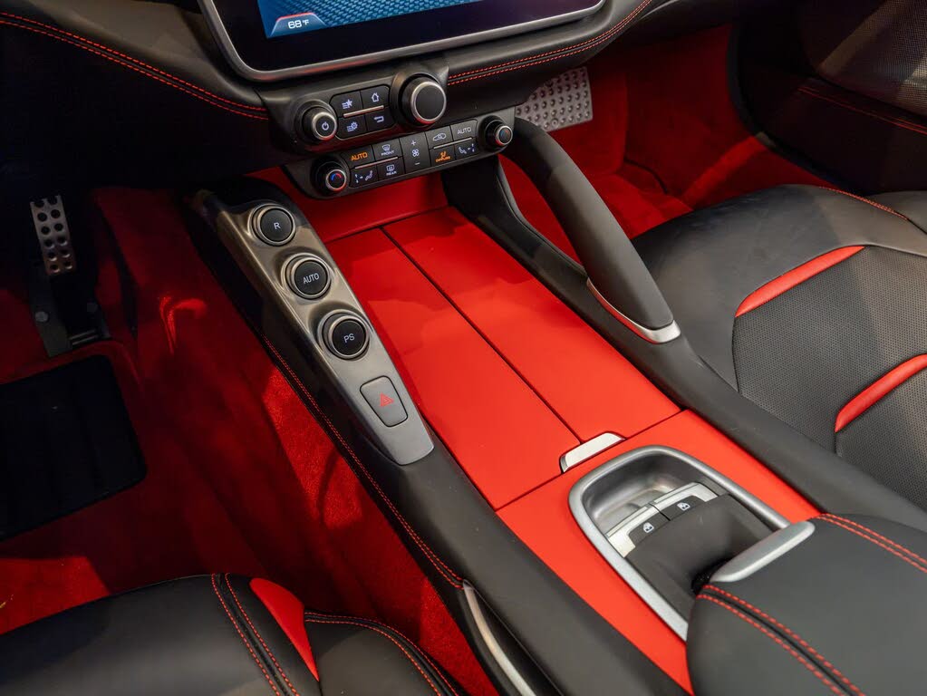 2017 Ferrari GTC4Lusso AWD photo 17