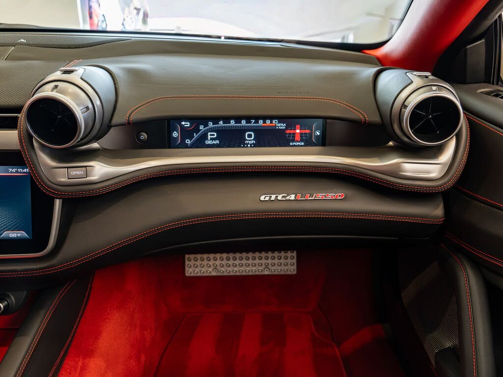 2017 Ferrari GTC4Lusso AWD photo 18