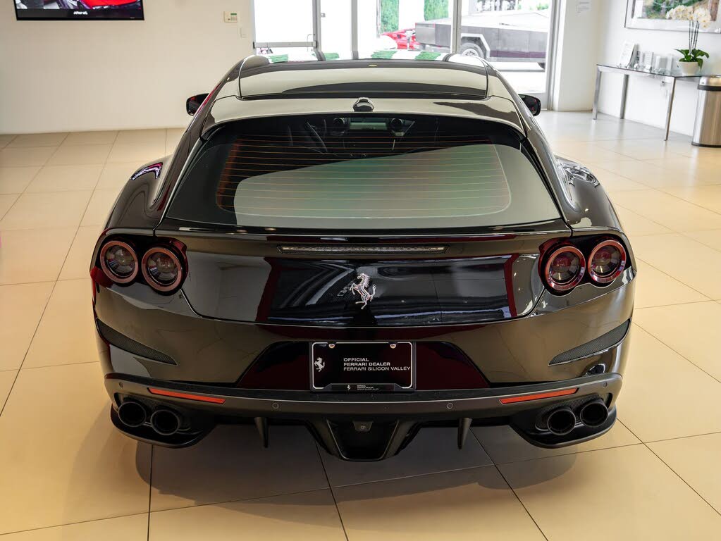2017 Ferrari GTC4Lusso AWD photo 5