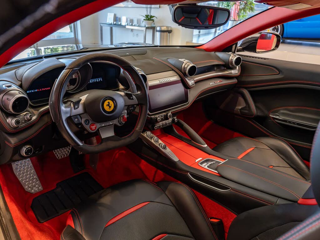 2017 Ferrari GTC4Lusso AWD photo 9