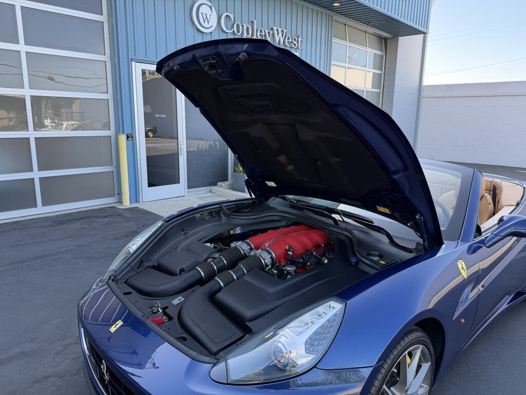 2012 Ferrari California Roadster photo 12