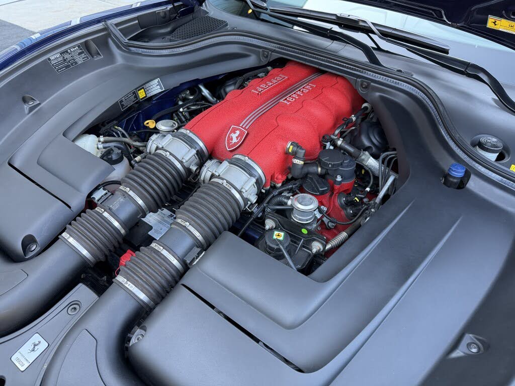 2012 Ferrari California Roadster photo 13