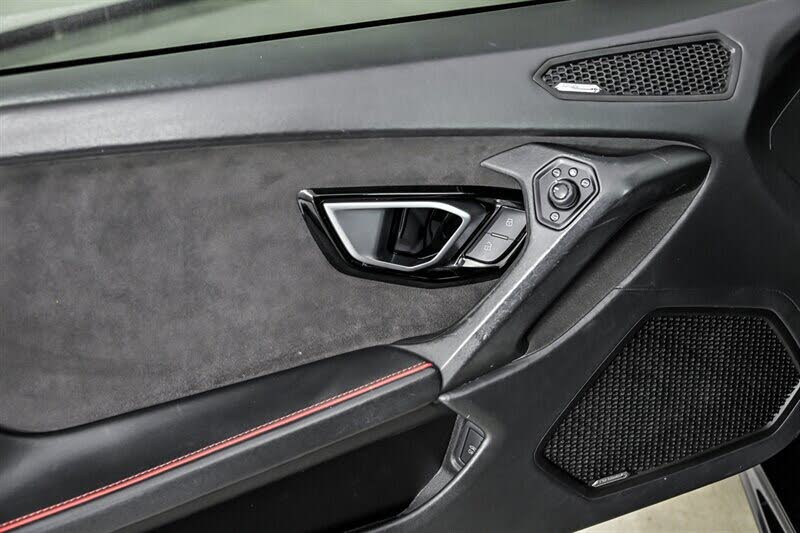 2020 Lamborghini Huracan LP 610-2 EVO Spyder Convertible RWD photo 13 of 24