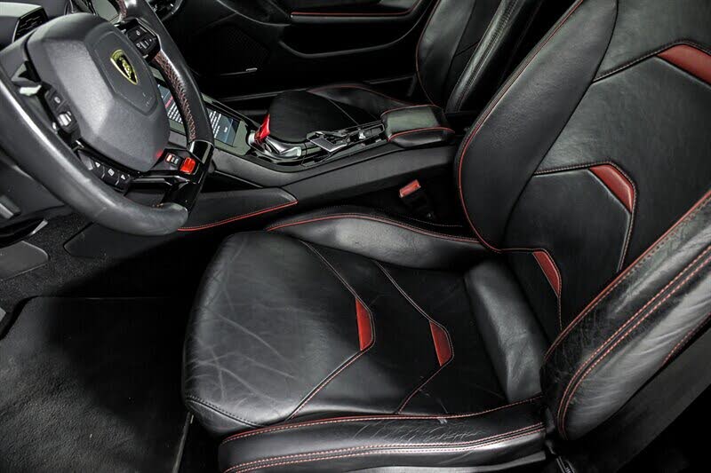 2020 Lamborghini Huracan LP 610-2 EVO Spyder Convertible RWD photo 16 of 24