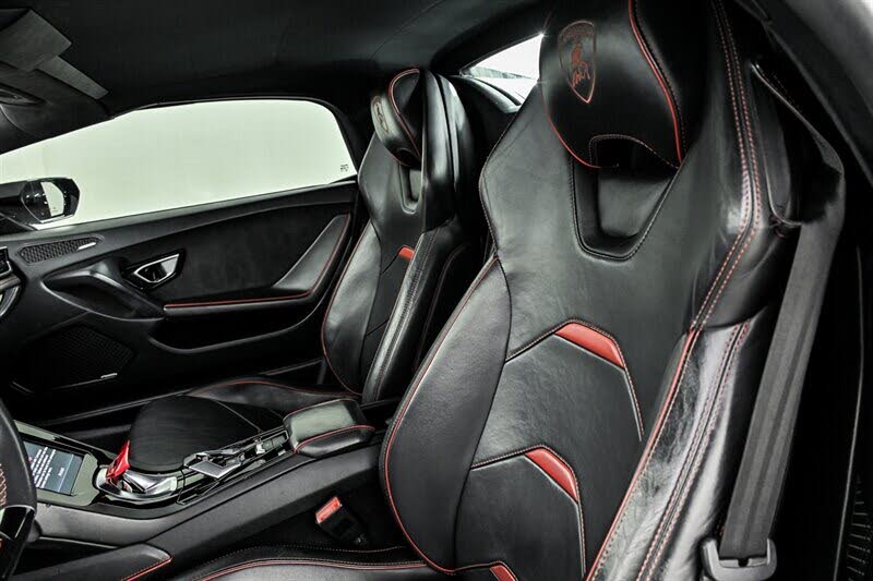 2020 Lamborghini Huracan LP 610-2 EVO Spyder Convertible RWD photo 17 of 24