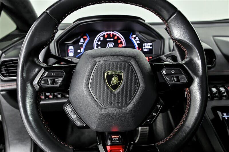 2020 Lamborghini Huracan LP 610-2 EVO Spyder Convertible RWD photo 22 of 24