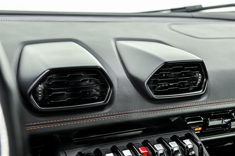 2020 Lamborghini Huracan LP 610-2 EVO Spyder Convertible RWD photo 23 of 24