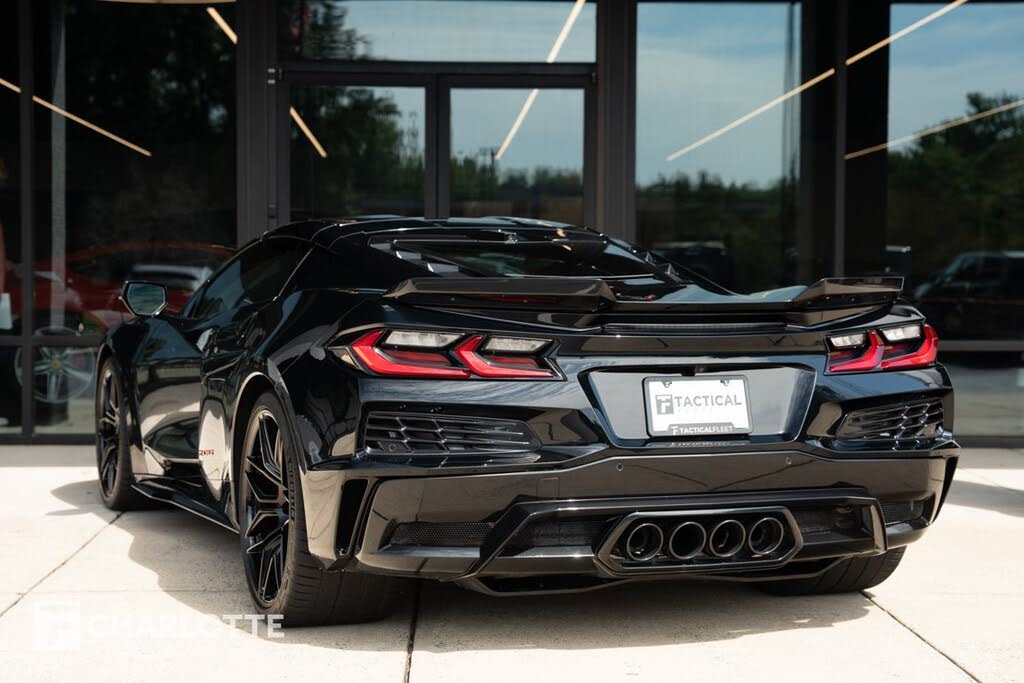 2023 Chevrolet Corvette Z06 3LZ Coupe RWD photo 12