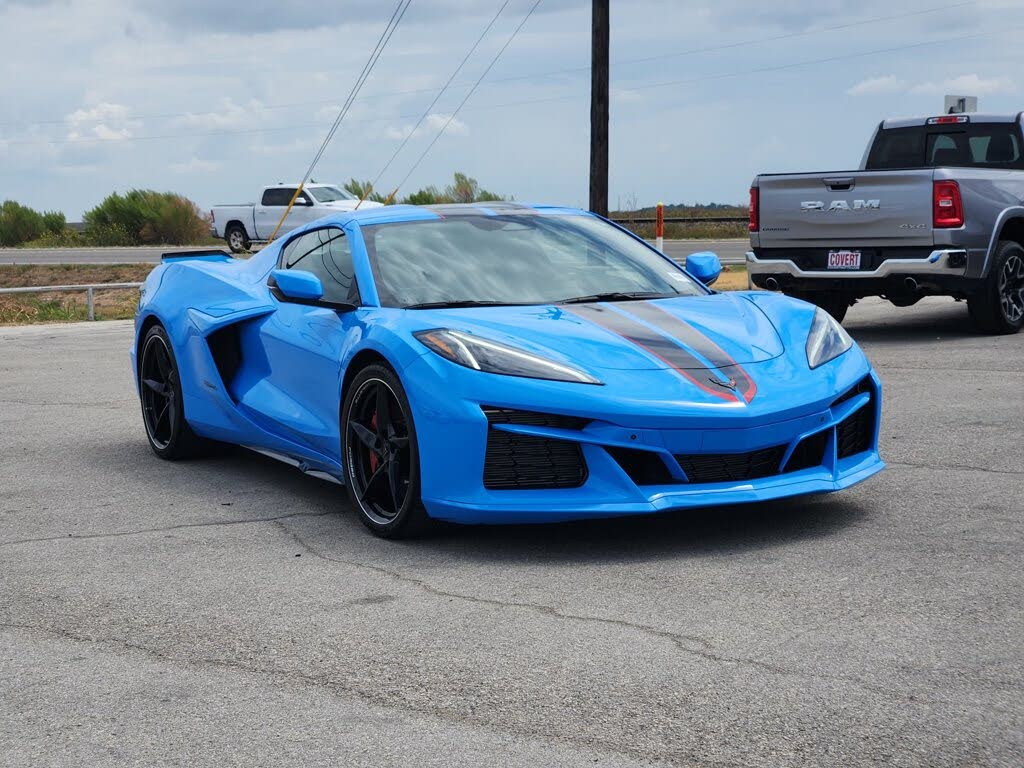2025 Chevrolet Corvette Z06 3LZ Coupe RWD photo 3
