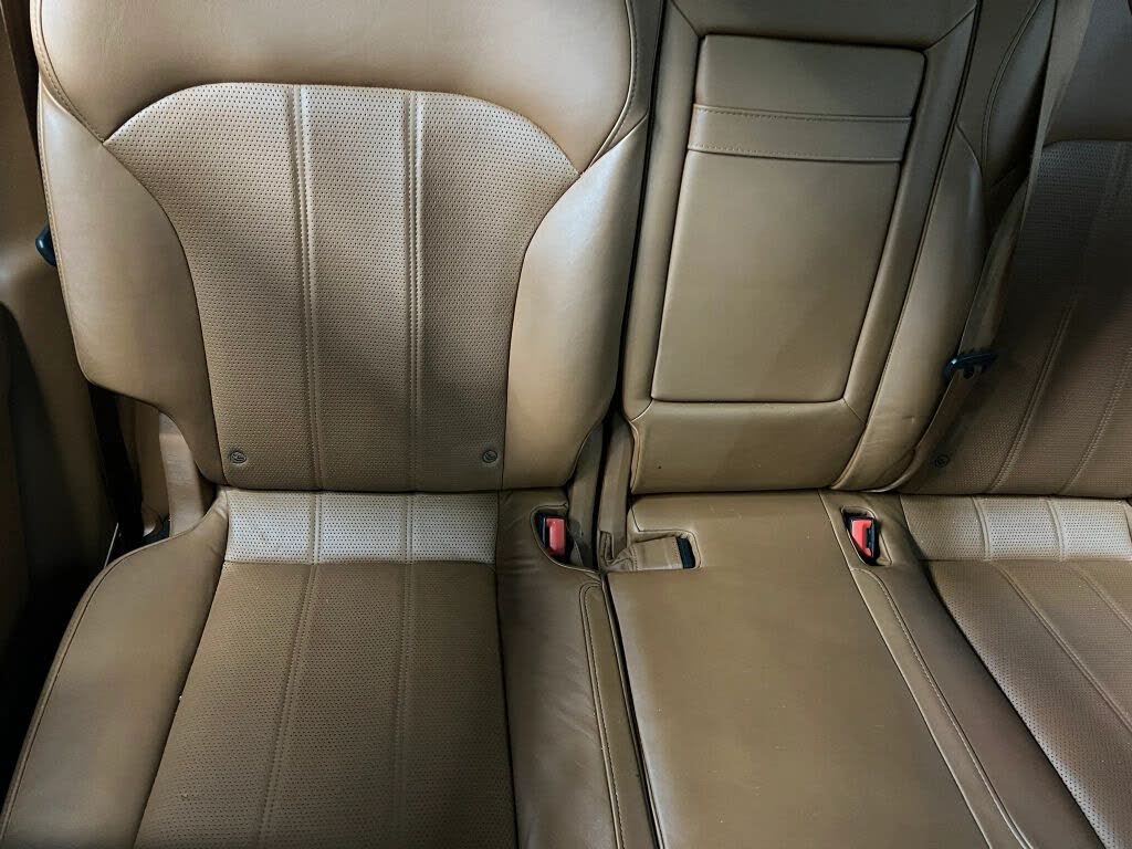 2018 Bentley Bentayga W12 Signature Edition AWD photo 21 of 24