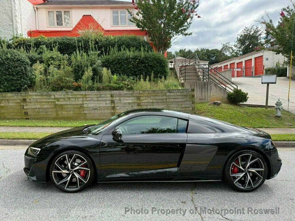 2023 Audi R8 V10 Performance Coupe RWD photo 4 of 22
