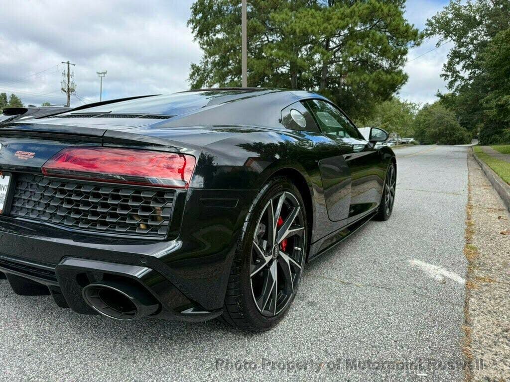 2023 Audi R8 V10 Performance Coupe RWD photo 7 of 22
