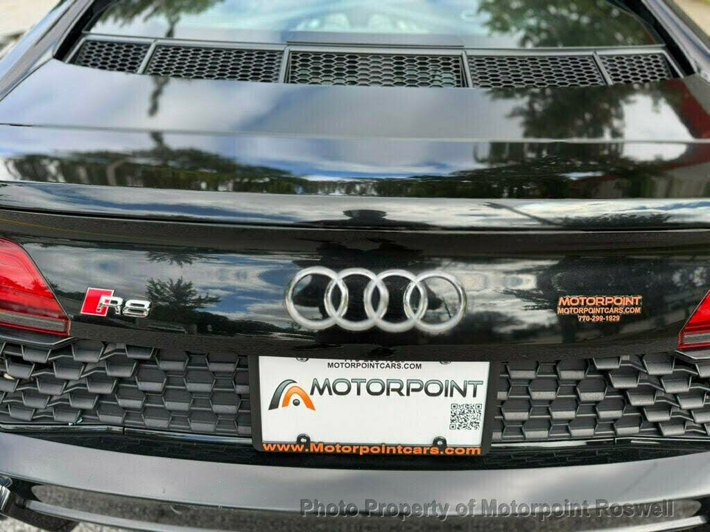 2023 Audi R8 V10 Performance Coupe RWD photo 9 of 22
