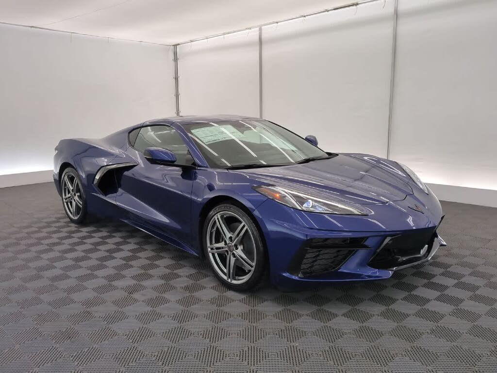 2027 Chevrolet Corvette Stingray 2LT Coupe RWD photo 8 of 24