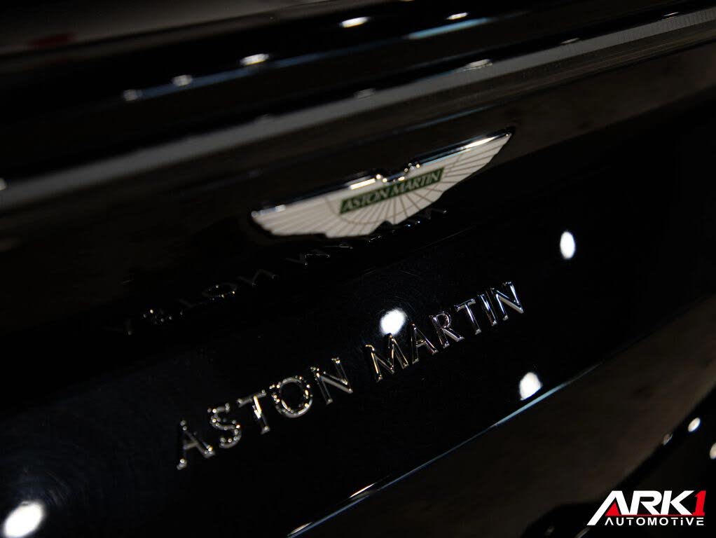 2020 Aston Martin Vantage RWD photo 17