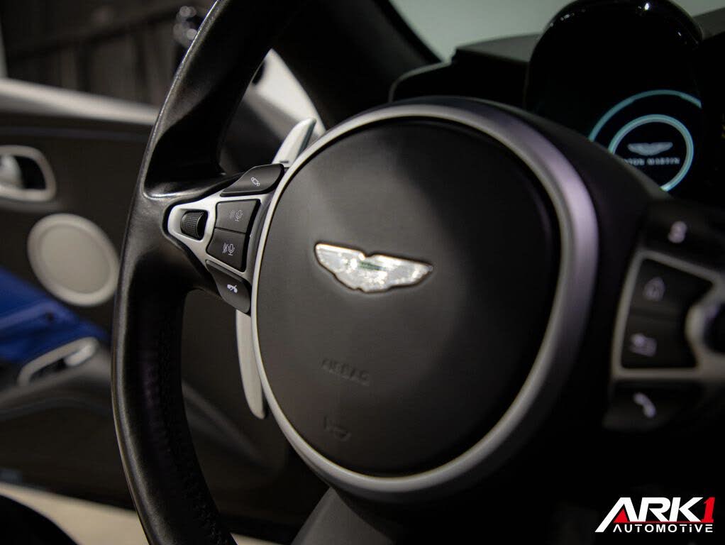 2020 Aston Martin Vantage RWD photo 18