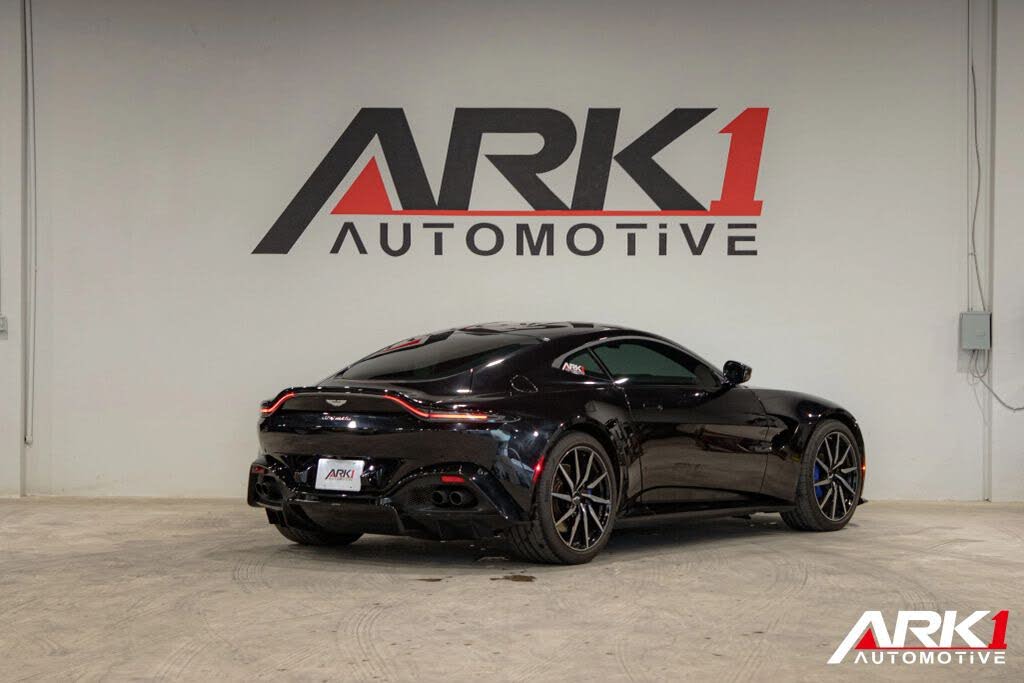 2020 Aston Martin Vantage RWD photo 5
