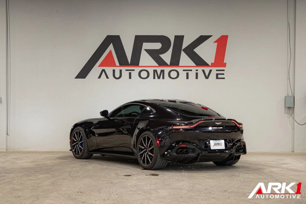 2020 Aston Martin Vantage RWD photo 6