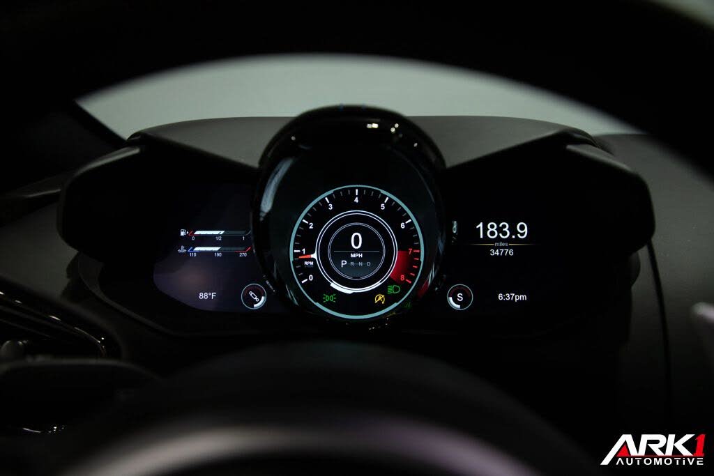 2020 Aston Martin Vantage RWD photo 8