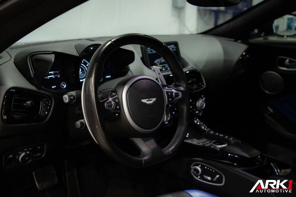 2020 Aston Martin Vantage RWD photo 10