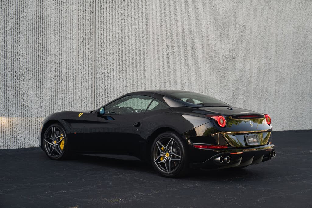 2017 Ferrari California T Roadster photo 12