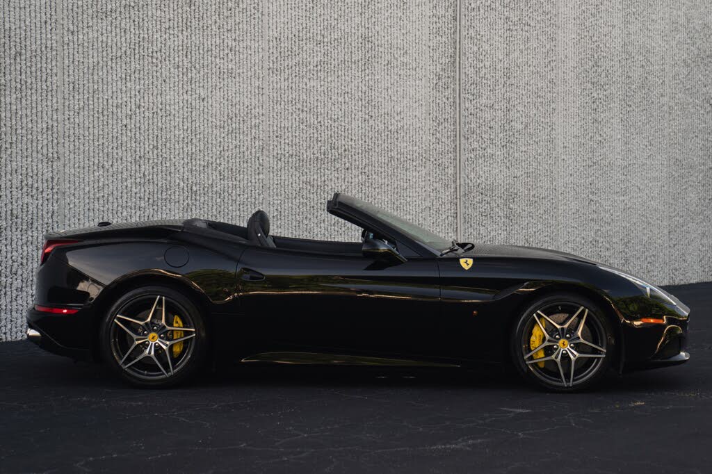 2017 Ferrari California T Roadster photo 5