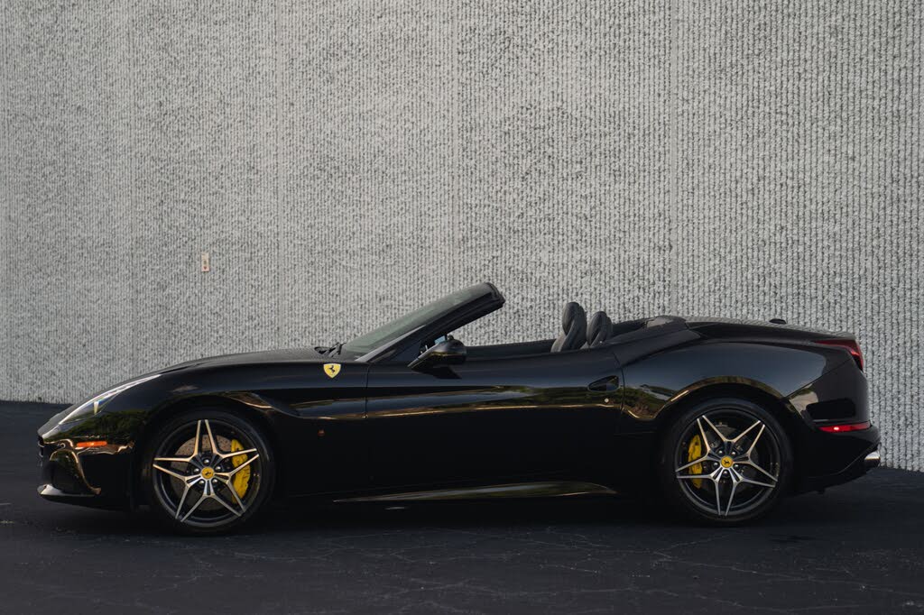 2017 Ferrari California T Roadster photo 10