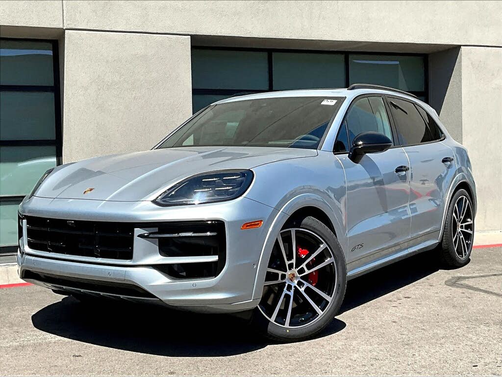 2025 Porsche Cayenne GTS AWD