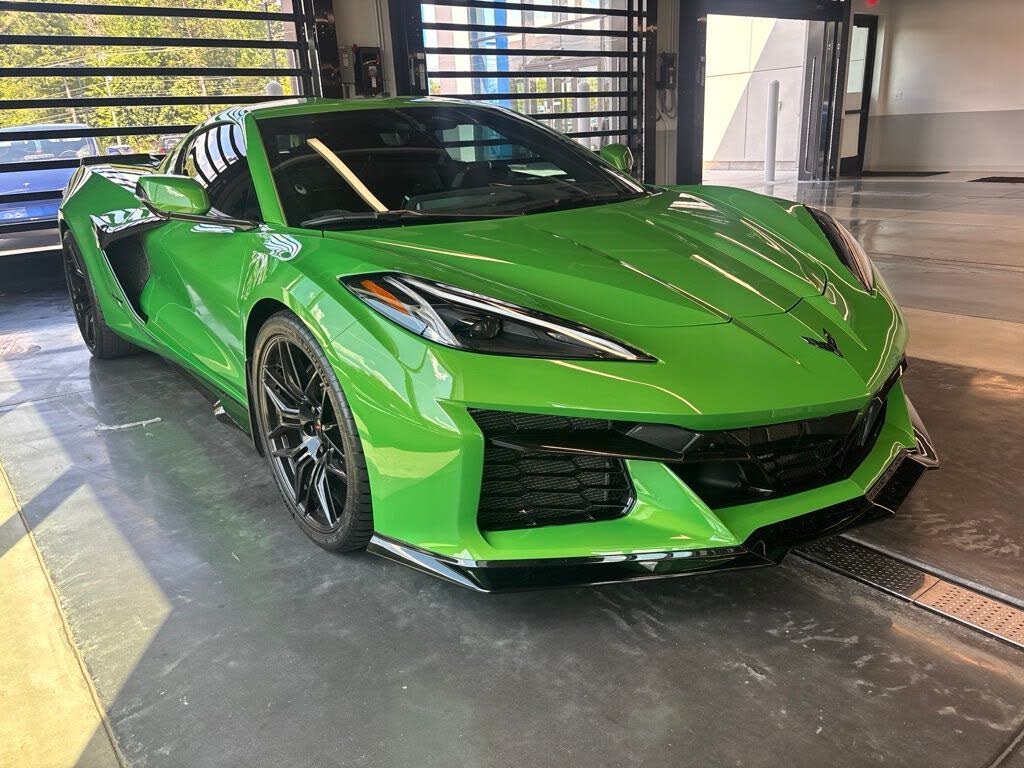 2026 Chevrolet Corvette Z06 3LZ Coupe RWD photo 3