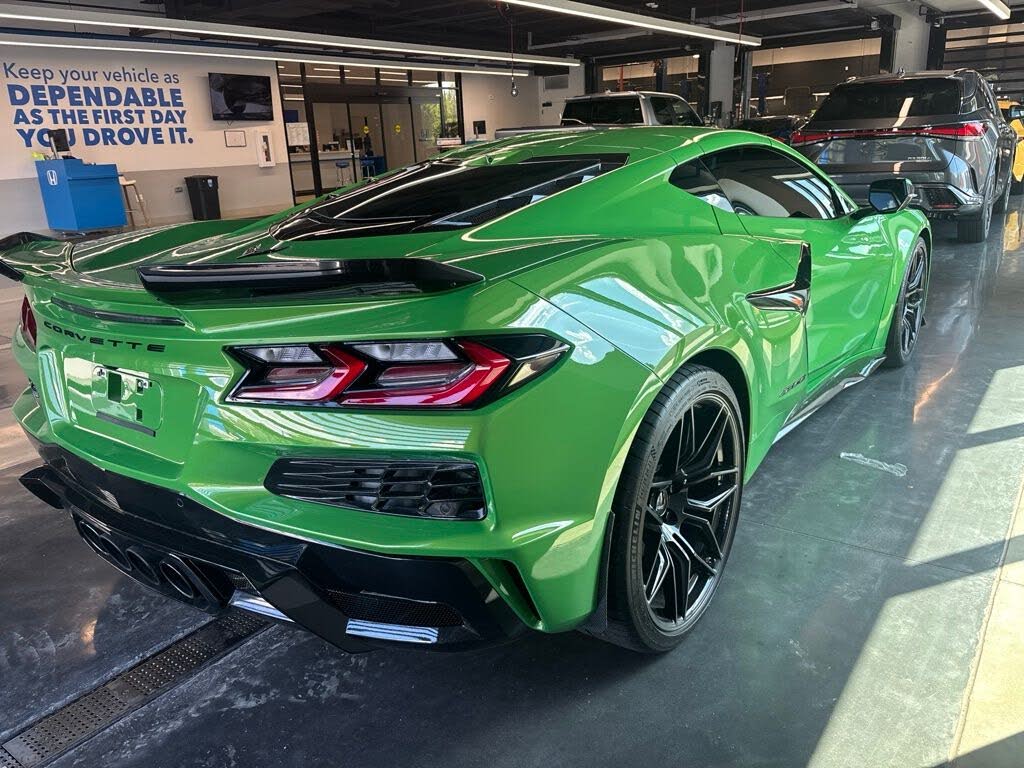 2026 Chevrolet Corvette Z06 3LZ Coupe RWD photo 4