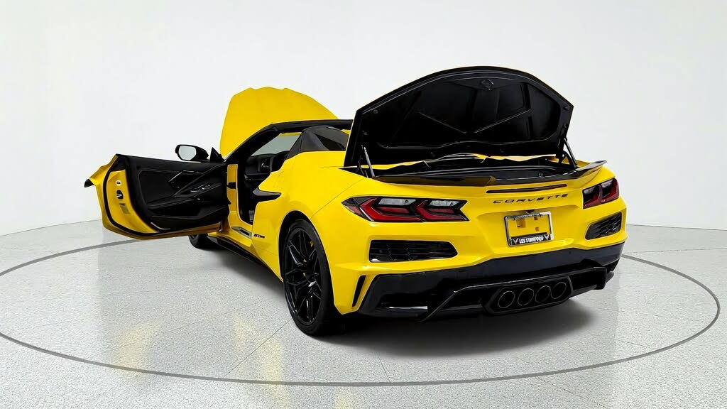 2025 Chevrolet Corvette Z06 2LZ Convertible RWD photo 11