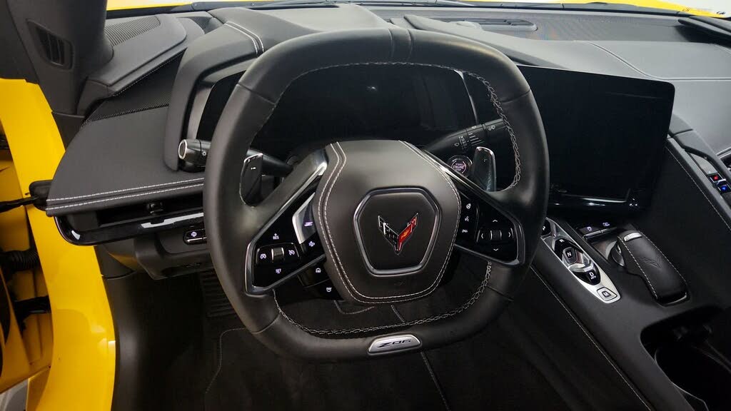 2025 Chevrolet Corvette Z06 2LZ Convertible RWD photo 18