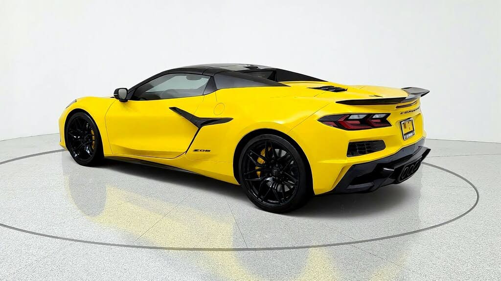 2025 Chevrolet Corvette Z06 2LZ Convertible RWD photo 3