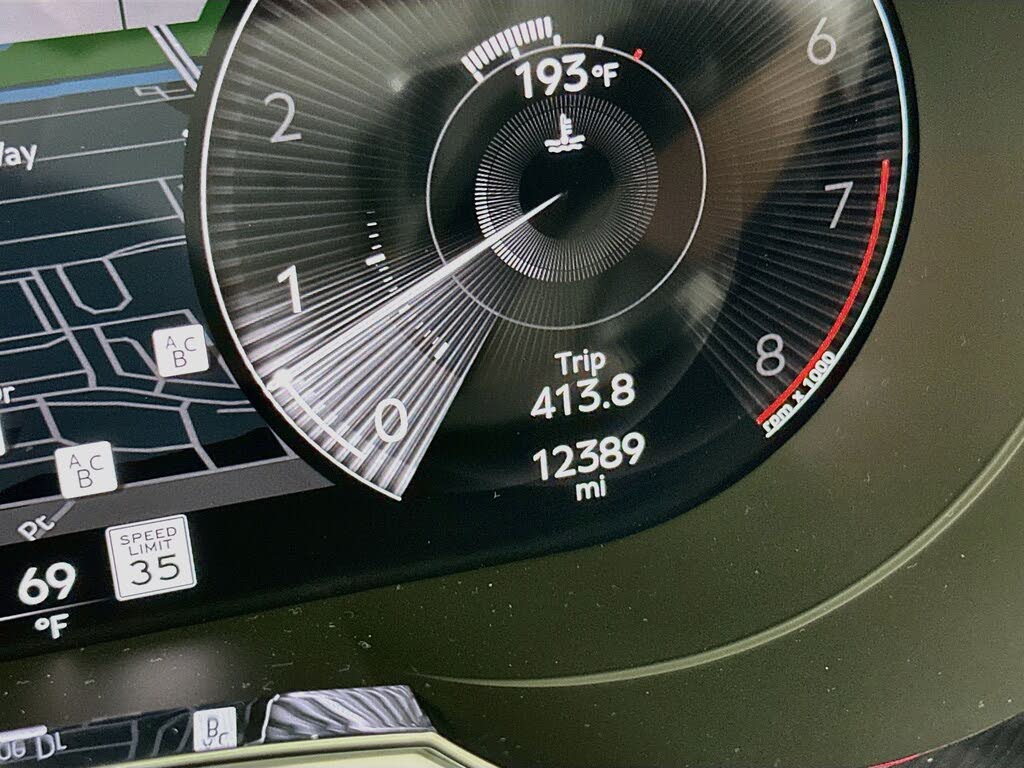 2023 Bentley Bentayga Azure V8 AWD photo 14