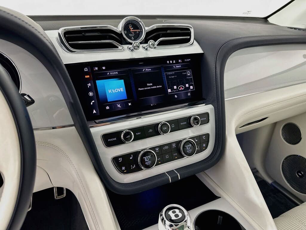 2023 Bentley Bentayga Azure V8 AWD photo 15