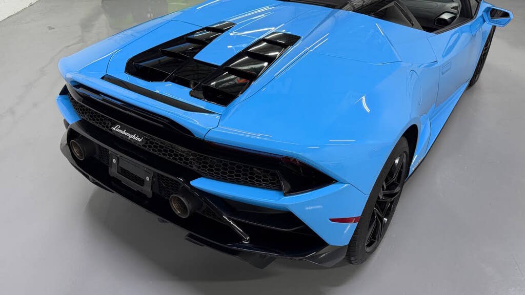2020 Lamborghini Huracan LP 610-2 EVO Spyder Convertible RWD photo 16 of 24