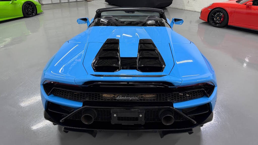 2020 Lamborghini Huracan LP 610-2 EVO Spyder Convertible RWD photo 19 of 24