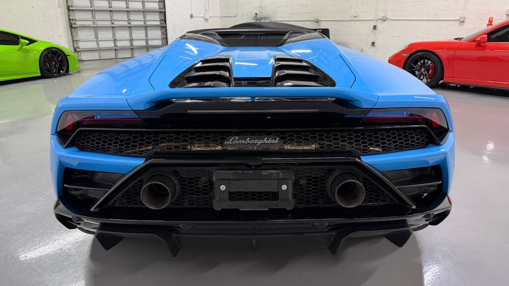 2020 Lamborghini Huracan LP 610-2 EVO Spyder Convertible RWD photo 22 of 24