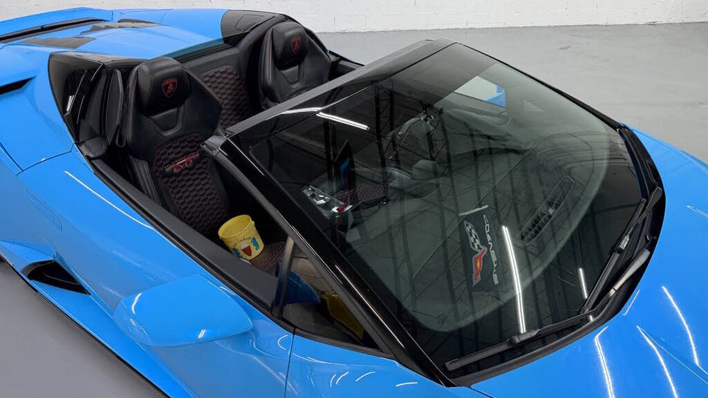 2020 Lamborghini Huracan LP 610-2 EVO Spyder Convertible RWD photo 6 of 24