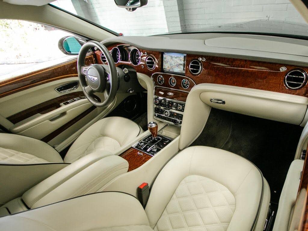 2014 Bentley Mulsanne RWD photo 19