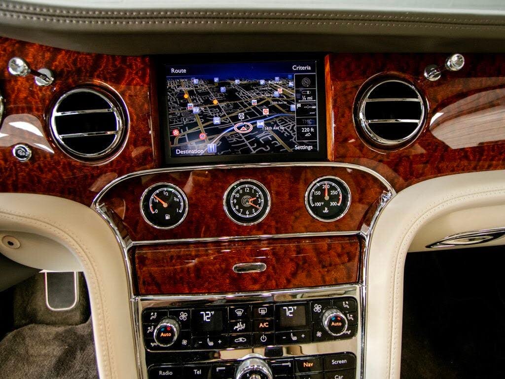 2014 Bentley Mulsanne RWD photo 24
