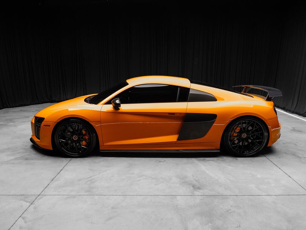 2017 Audi R8 quattro V10 Plus Coupe AWD photo 11 of 24