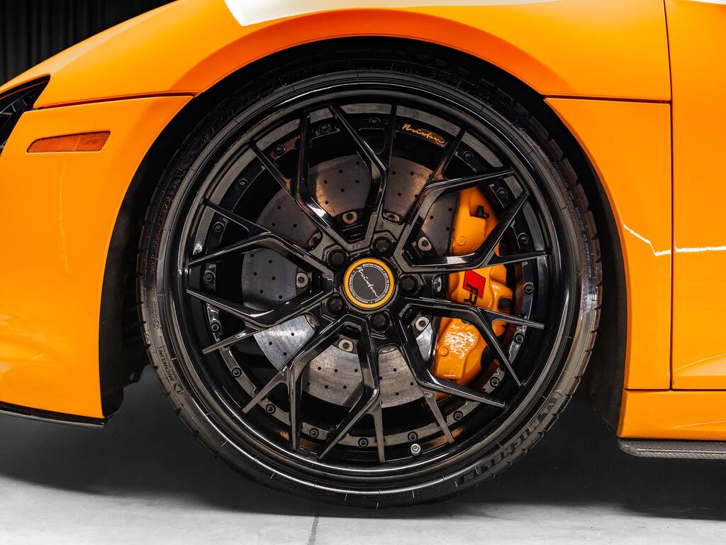 2017 Audi R8 quattro V10 Plus Coupe AWD photo 22 of 24