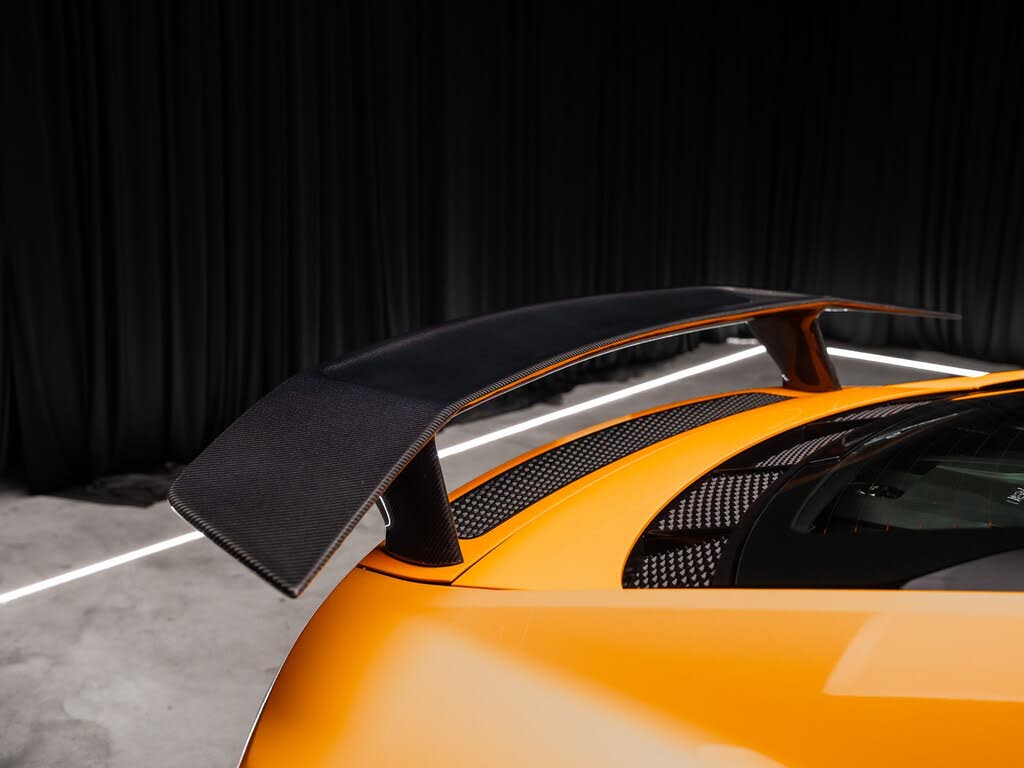 2017 Audi R8 quattro V10 Plus Coupe AWD photo 4 of 24