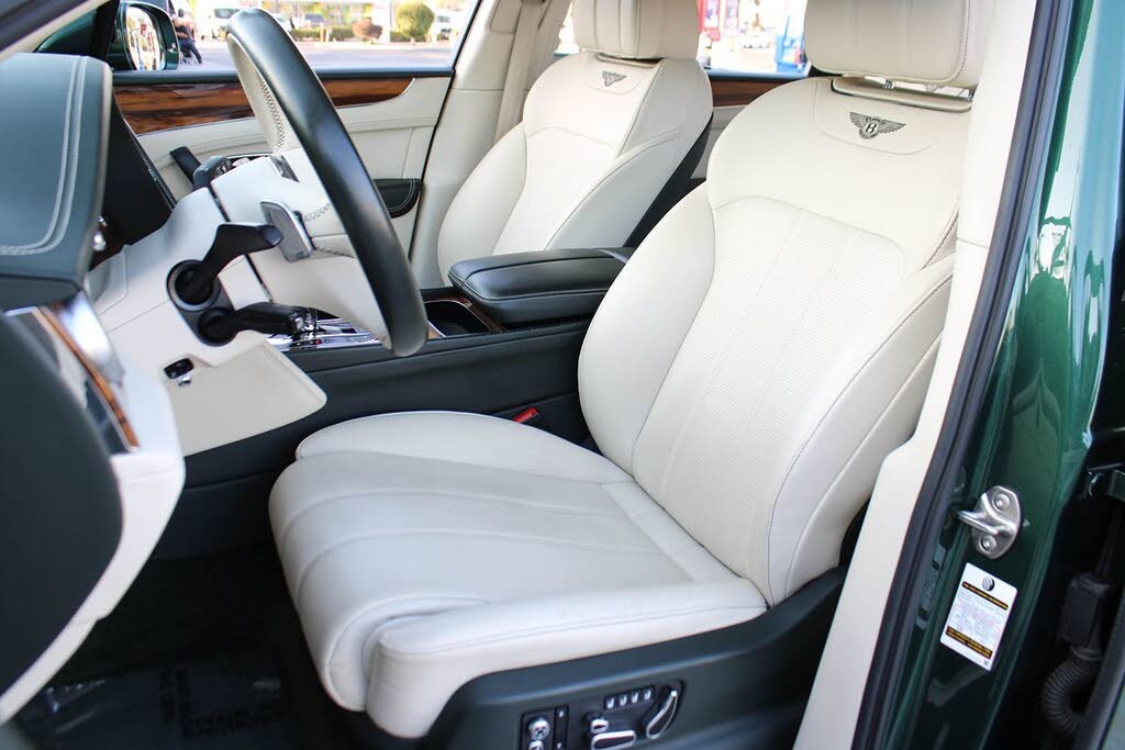 2019 Bentley Bentayga V8 AWD photo 16