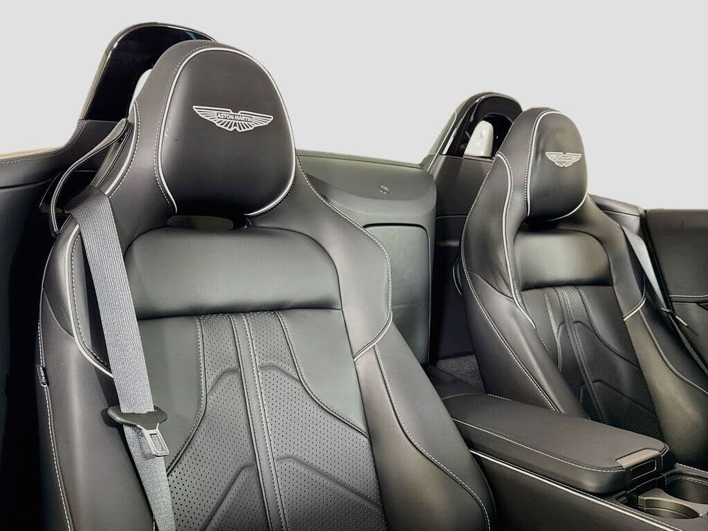 2026 Aston Martin Vantage Roadster RWD photo 17