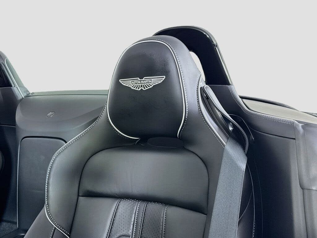 2026 Aston Martin Vantage Roadster RWD photo 19