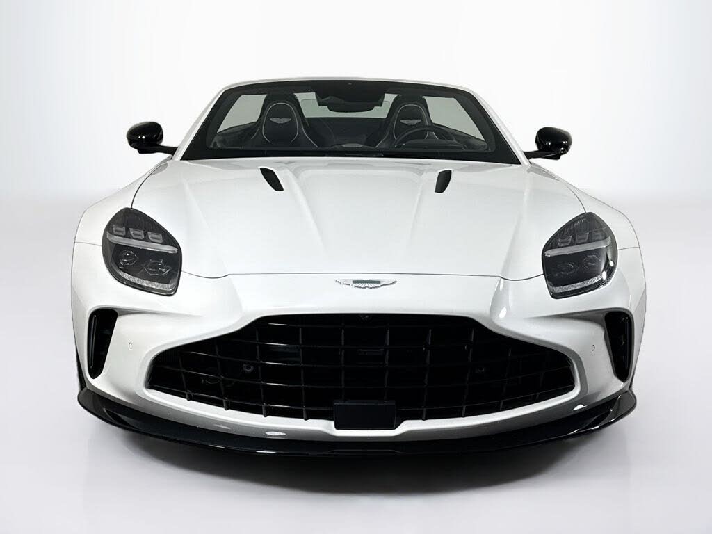 2026 Aston Martin Vantage Roadster RWD photo 8